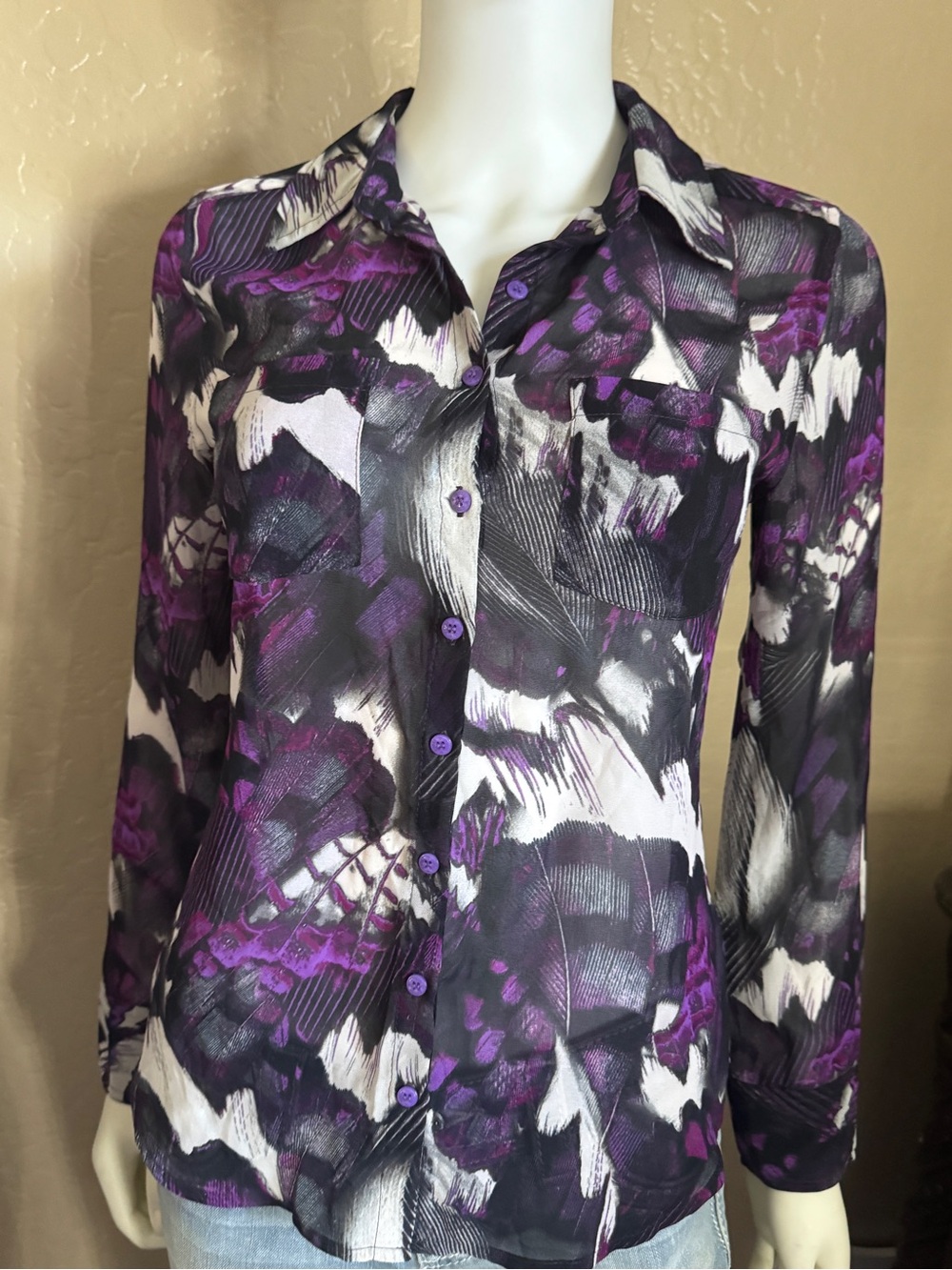 Guess top xs